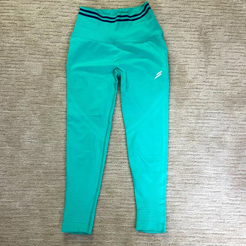 Doyoueven leggings scrunch bum